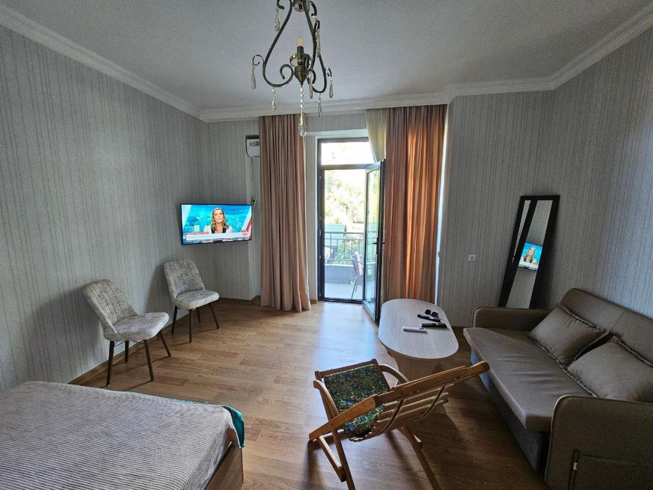 Flat Apartment Batumi Bagian luar foto
